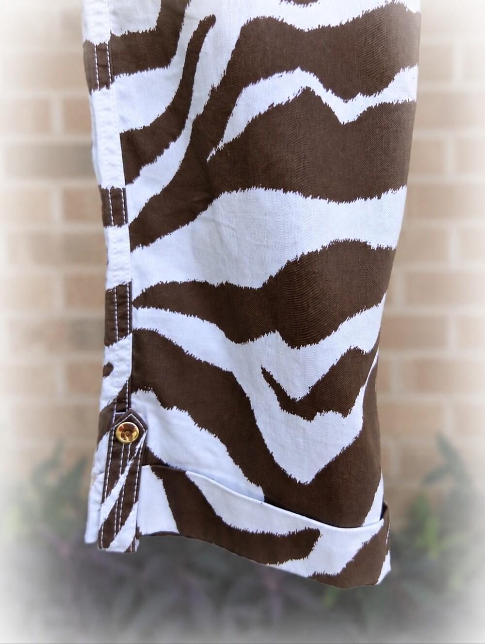 Chico’s Zebra Print Cargo Capri Pants Brown White Safari Y2K Size 1.5/10 - Picture 4 of 12